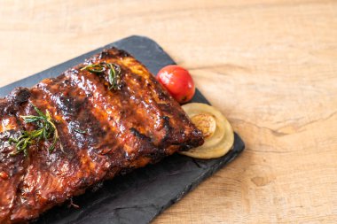 Izgara Barbekü kaburga domuz