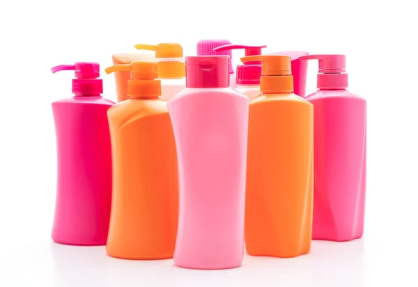 Šampon nebo vlasy kondicionér láhev na bílém pozadí — Stock fotografie