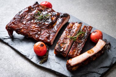 Izgara Barbekü kaburga domuz