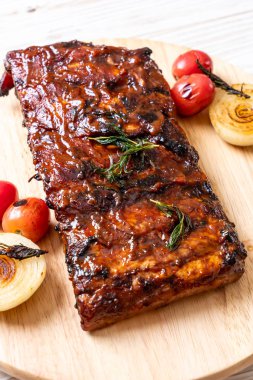 Izgara Barbekü kaburga domuz