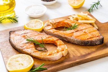 ızgara somon biftek fileto 