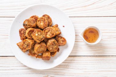 Derin kızarmış Yengeç rulo