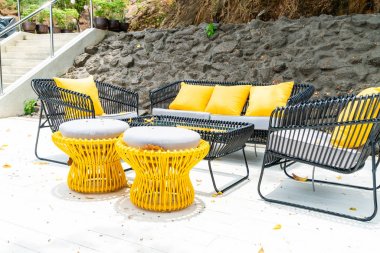 Kanepe dekorasyon açık veranda üzerinde yastık