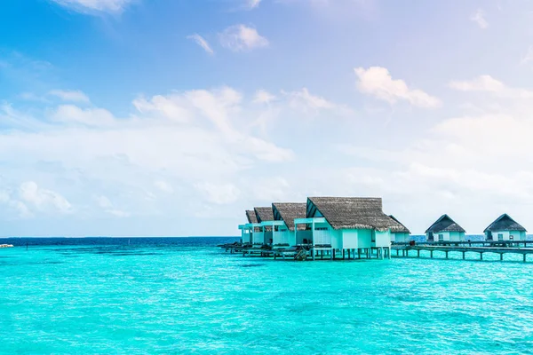 Tropical Maldives resort hotel and island with beach and sea for — Stock Photo, Image