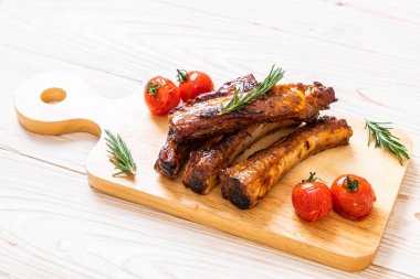 Izgara Barbekü kaburga domuz