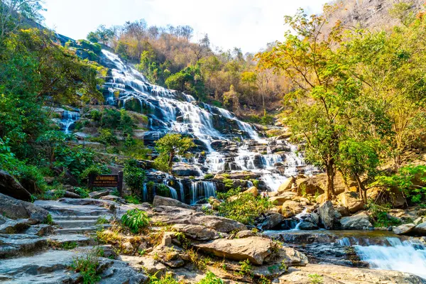 Mae Ya waterval in Chiang Mai, Thailand — Stockfoto