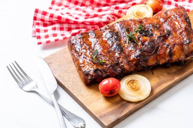 Izgara Barbekü kaburga domuz