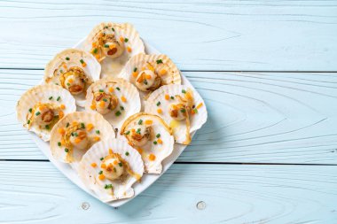 tereyağı ile ızgara tarak shell