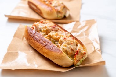 ev yapımı ıstakoz rulo 