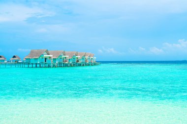 Plaj ile güzel tropikal Maldivler tatil oteli ve ada