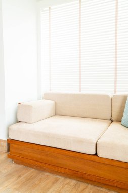 plaj ve deniz ile tropikal Maldivler tatil otel ve ada