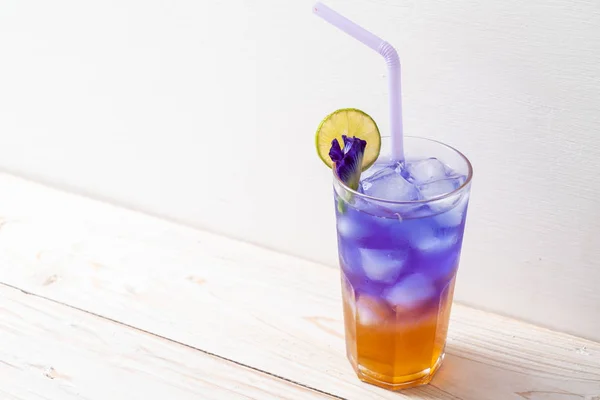 Butterfly ärt Juice med honung och Lime — Stockfoto