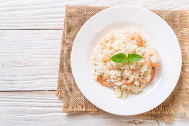 karides ile İtalyan risotto