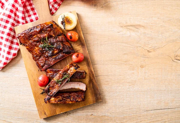 Vepřové žebírka Grilovaná barbecue — Stock fotografie