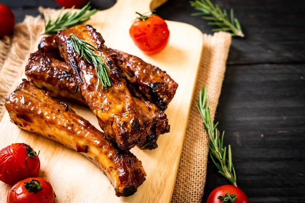 Izgara Barbekü kaburga domuz