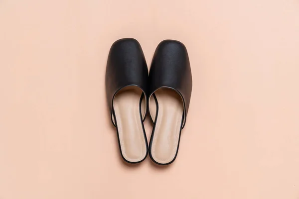 Woman fashion leather shoes — Stock Photo, Image