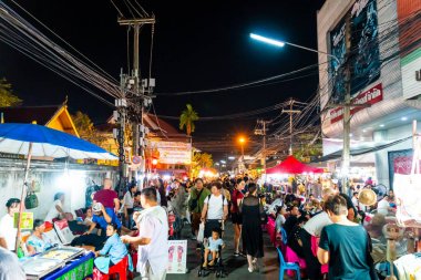 Chiang Mai Tayland - 17 Şubat 2019: Tha-Pae kapısı çok courtya