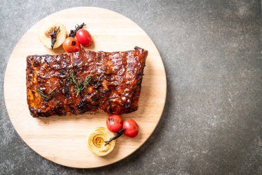 Izgara Barbekü kaburga domuz