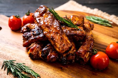 Izgara Barbekü kaburga domuz