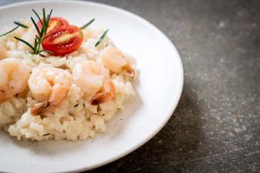 karides ile İtalyan risotto