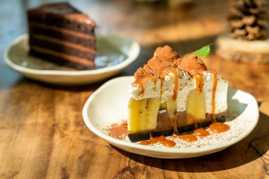 Karamel ile Banoffee Kek