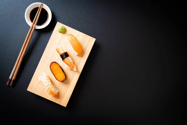 Mix sushi seti — Stok fotoğraf