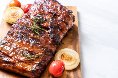 Izgara Barbekü kaburga domuz