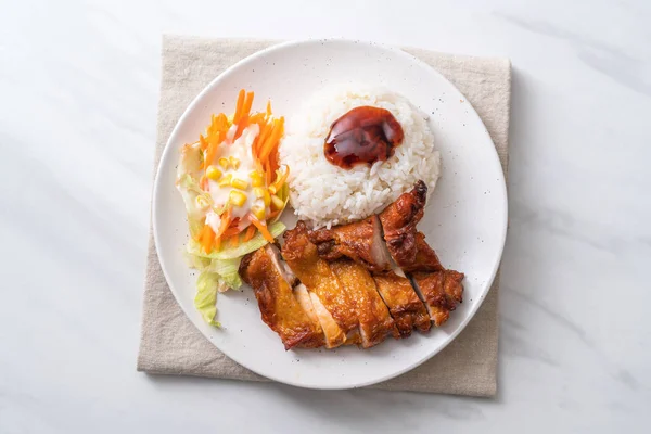 Pollo a la parrilla con salsa teriyaki y arroz —  Fotos de Stock