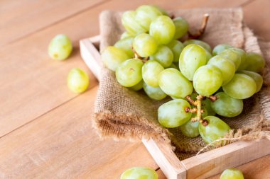 taze yeşil üzüm
