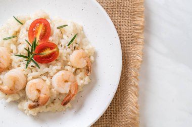 karides ile İtalyan risotto