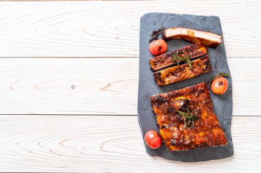 Izgara Barbekü kaburga domuz