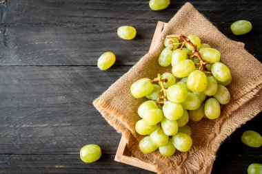 taze yeşil üzüm