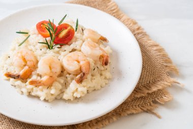 karides ile İtalyan risotto