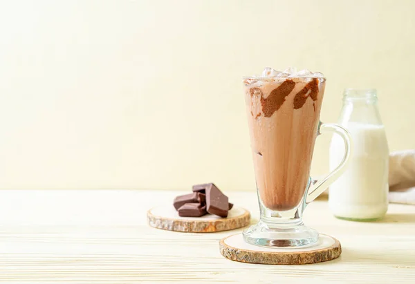 アイスチョコレートミルクセーキドリンク — ストック写真