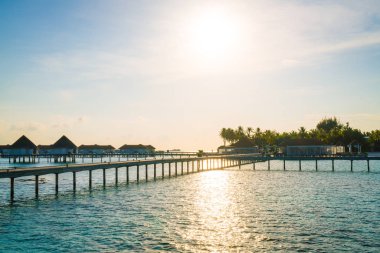 Plaj ile güzel tropikal Maldivler tatil oteli ve ada