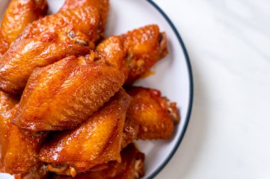 Barbekü tavuk kanadı