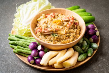 Chili Yapıştır kaynamaya yengeç veya Hindistan cevizi m ile yengeç ve soya sos ile