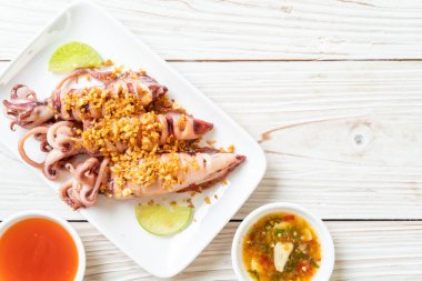 sarımsaklı kızarmış kalamar