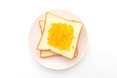 Portakal reçelli ekmek dilimleri 