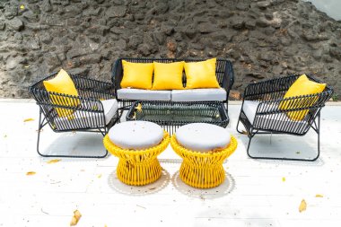 Kanepe dekorasyon açık veranda üzerinde yastık