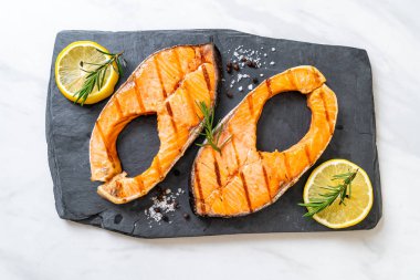 ızgara somon biftek fileto 