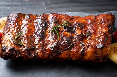 Izgara Barbekü kaburga domuz