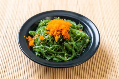 Yosun Salata karides yumurta - Japon tarzı