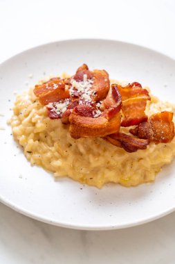 gevrek domuz pastırması risotto