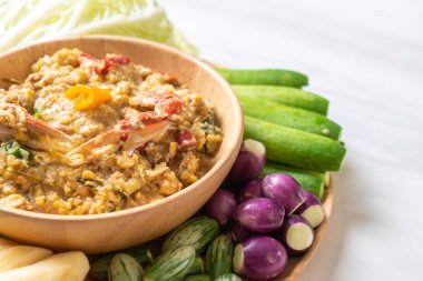 Chili Yapıştır kaynamaya yengeç veya Hindistan cevizi m ile yengeç ve soya sos ile