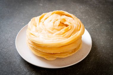 Kızarmış gevrek roti hamur