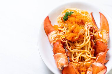 ıstakoz spagetti karides yumurta ile