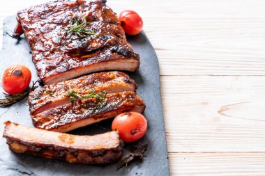 Izgara Barbekü kaburga domuz