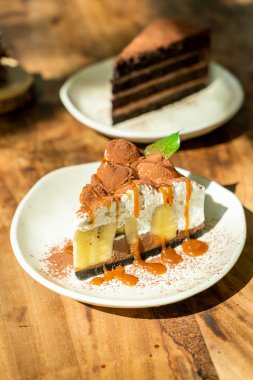 Karamel ile Banoffee Kek