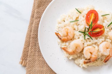 karides ile İtalyan risotto